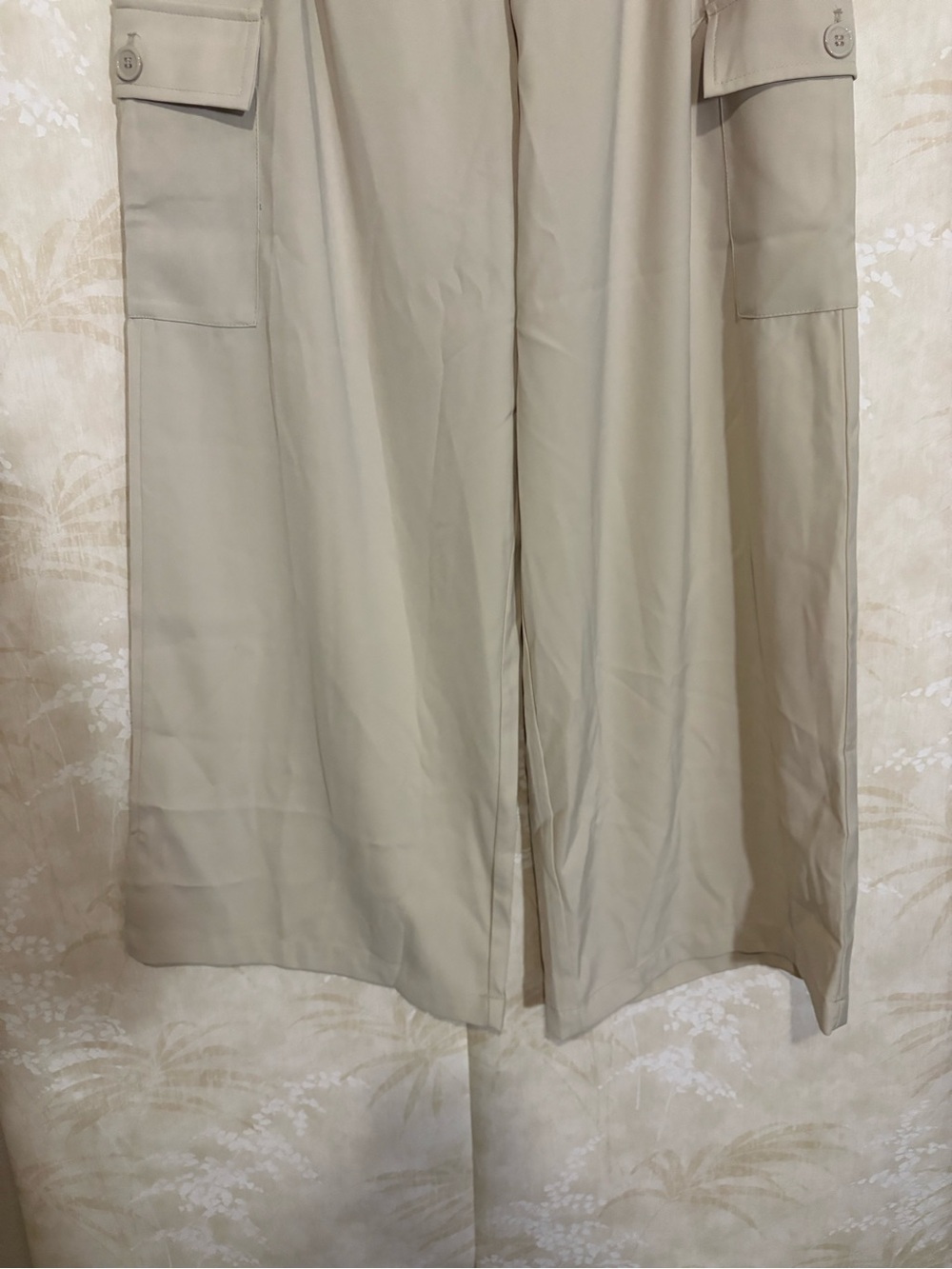 Wide Leg Cargo Pants in Light Beige - Picture 4 of 9
